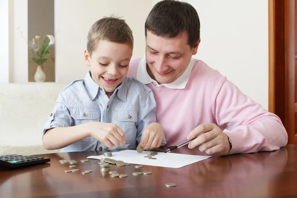 Apa a fiát, hogy a pénzügyi képzési — Stock Fotó