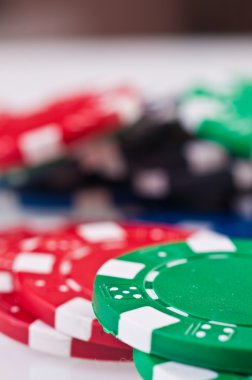 poker fişleri yığını