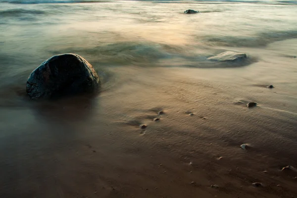 Moře s kameny — Stock fotografie
