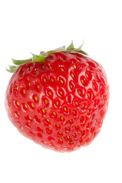 Reife Erdbeere auf weiß — Stockfoto