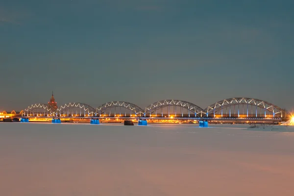 Ponte sobre o rio — Fotografia de Stock