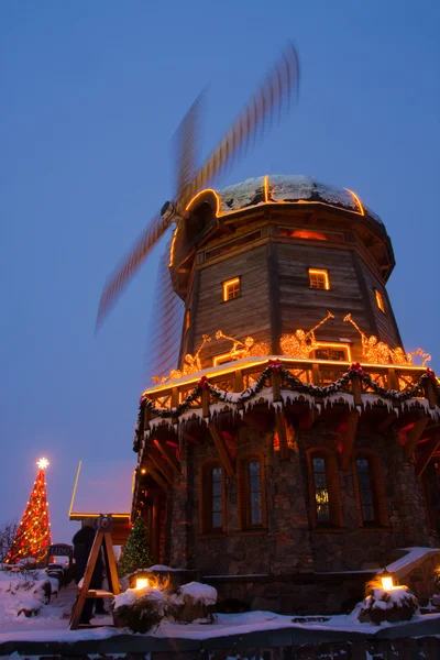 Windmolen Met Kerst Decoraties Winter — Stockfoto