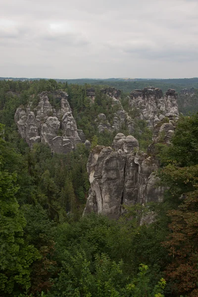 Саксонский Парк Германии Камнями — стоковое фото
