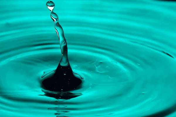 Water Drop Spatten Macro Met Golven — Stockfoto