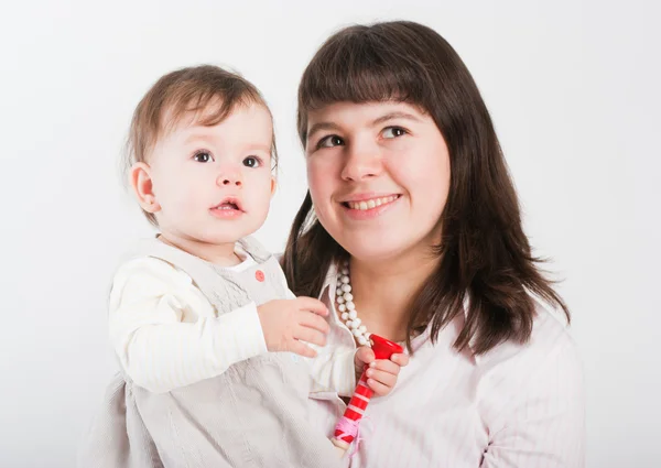 Portrait Mamans Heureuses Avec Une Fille Sur Fond Blanc — Photo