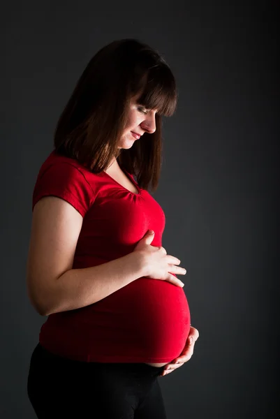 Retrato da bela mulher grávida — Fotografia de Stock