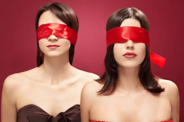 Two blind beauties — Stock Photo, Image
