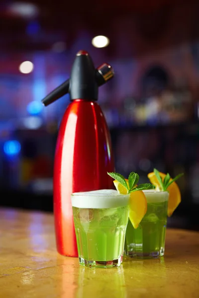 Paar van cocktails — Stockfoto