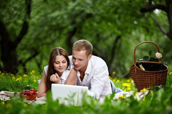 In park — Stock Photo, Image