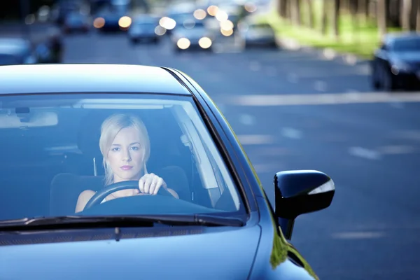 The girl in the car — Stock Photo, Image