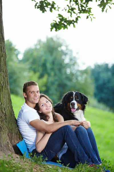 Young Couple Dog Outdoor — Stock Photo, Image