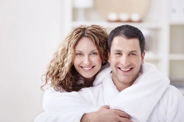 Young Smiling Couple Dressing Gowns Home — Stock Photo, Image
