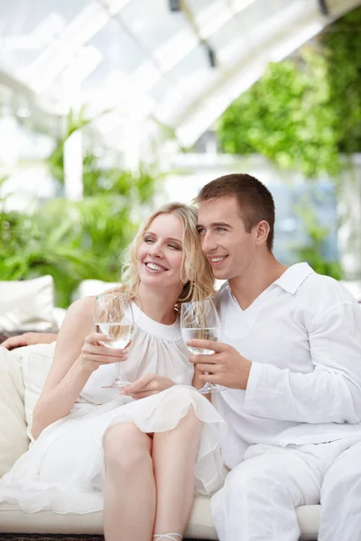 Young attractive couple — Stock Photo, Image