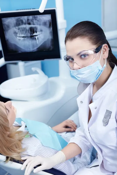 Trabalhos de dentista — Fotografia de Stock