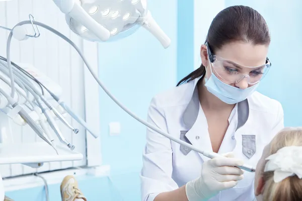 Пациент стоматологии — стоковое фото