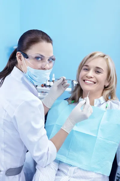 The reception was at the dentist — Stock Photo, Image