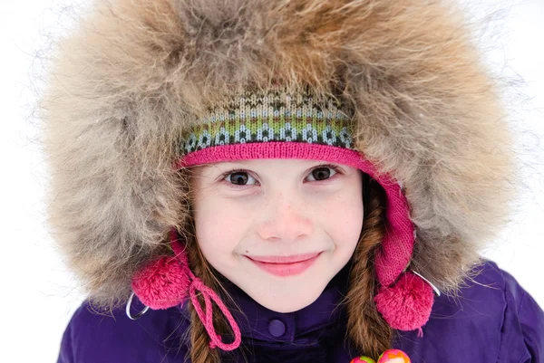 Portrett av en søt, liten jente – stockfoto