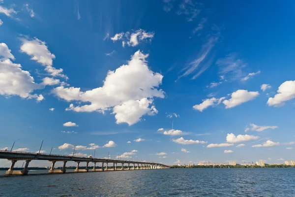 Ponte sul fiume Dnieper — Foto Stock