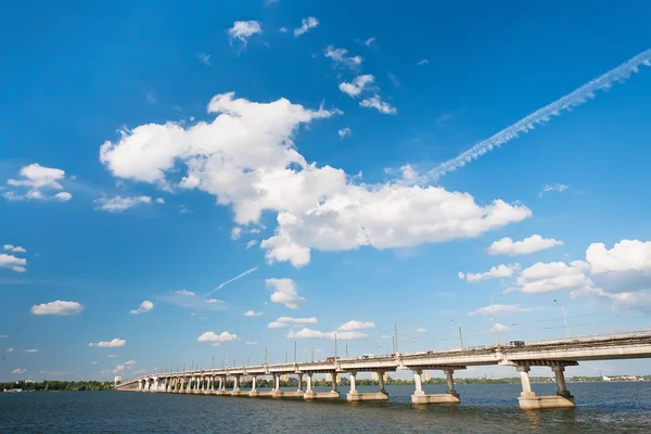 Most Řece Dněpr Ukrajině — Stock fotografie