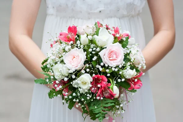 Bride Holding Wedding Bouquet — Stock Photo, Image