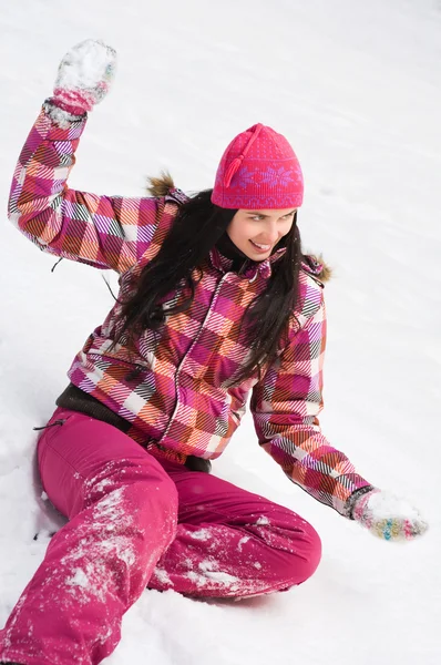 美丽的年轻女子在冬天室外 — 图库照片