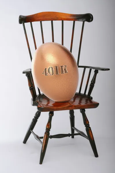 Золотое яйцо. — стоковое фото