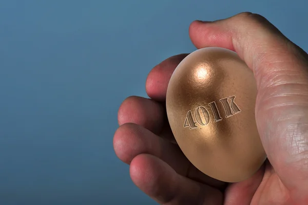 Uovo d'oro del pensionamento . — Foto Stock