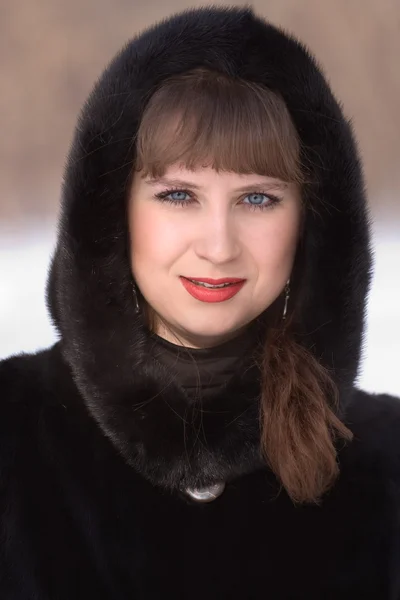 Portrait Young Girl Black Fur Coat — Stock Photo, Image