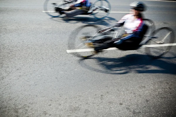 残疾人的运动员在弗罗茨瓦夫马拉松 — 图库照片