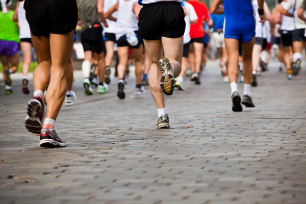Laufen beim Stadtmarathon — Stockfoto