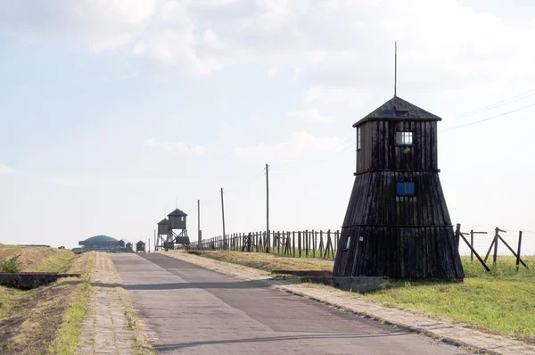 Torre de vigia no campo de concentração — Fotografia de Stock