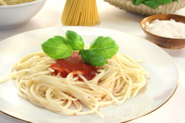 Domates soslu spagetti.