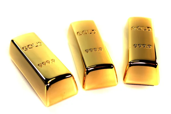 Drei Große Goldbarren Auf Weißem Hintergrund — Stockfoto