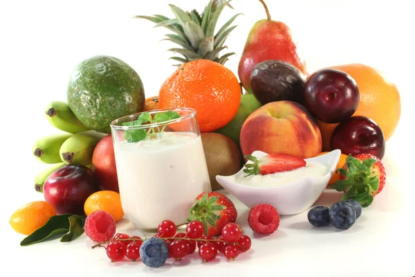 Iogurte de frutas — Fotografia de Stock