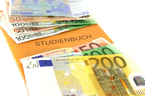 Studie boek met eurobiljetten — Stockfoto