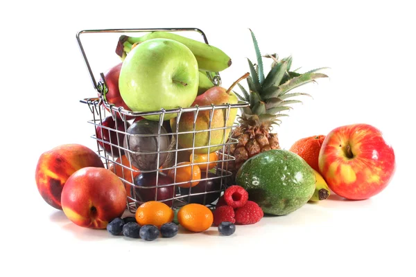 Fruit Mix na cesta de compras — Fotografia de Stock