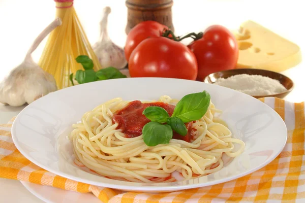 トマトソースのスパゲッティ — ストック写真