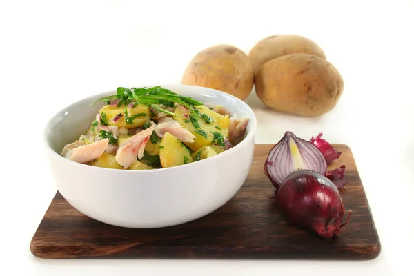 Wild garlic potato salad — Stock Photo, Image
