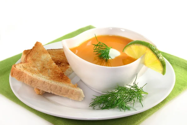 Zupa krem z łososia — Zdjęcie stockowe