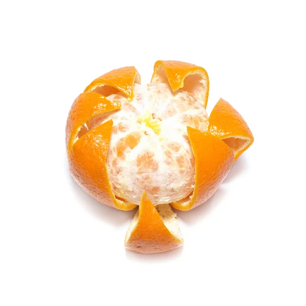 Mandarina de laranja esfolada — Fotografia de Stock