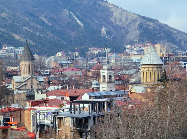 Cupole della vecchia chiesa di Tbilisi — Foto Stock