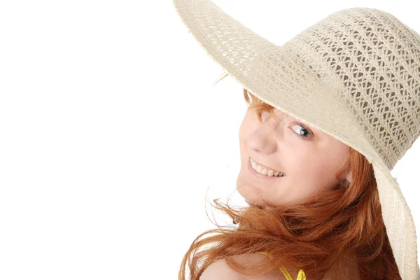 Rothaarige Mädchen Gelbem Sommerkleid Und Hut Isoliert Auf Weiß — Stockfoto