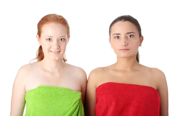 Spa Portret Van Twee Vrouw Roodharige Brunette Geïsoleerd Witte Achtergrond — Stockfoto