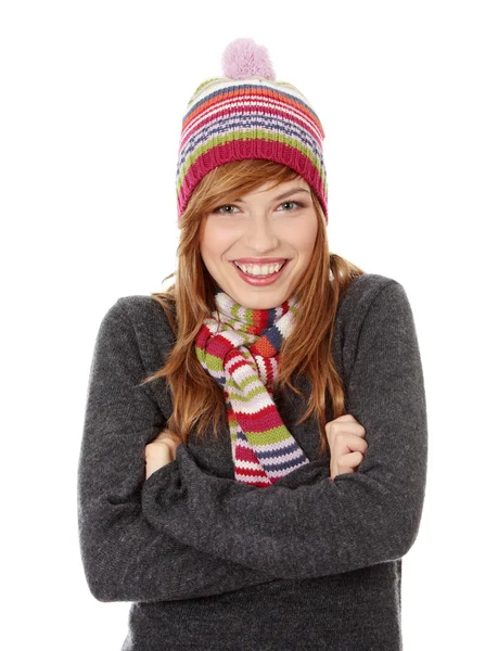 Молода жінка з зимовою шапочкою — стокове фото