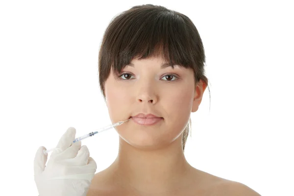 Žena dostává botoxovou injekci — Stock fotografie