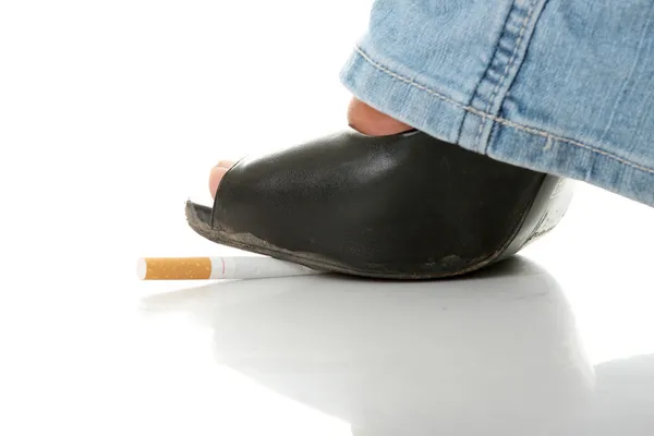 Метафора о табачной зависимости — стоковое фото