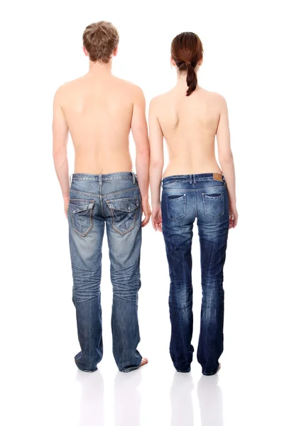 Zoung Casal Jeans Isolado Branco — Fotografia de Stock