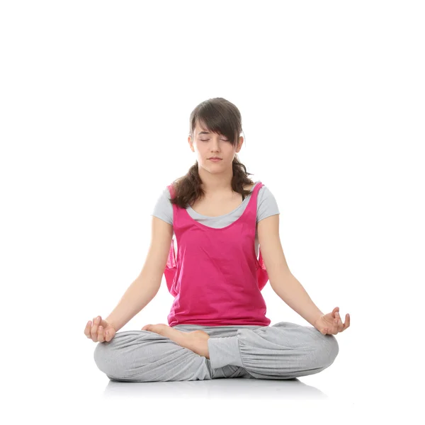 Mulher adolescente formação ioga — Fotografia de Stock