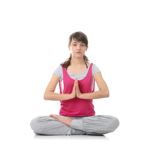 青少年女子培训瑜伽 在白色背景上孤立 — 图库照片