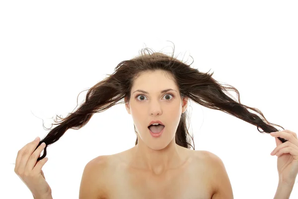 여자와 그녀의 머리카락 — 스톡 사진